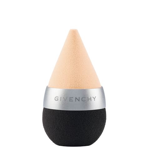 Givenchy Prisme Libre Foundation Blender .